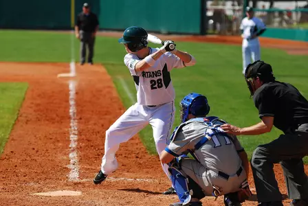 Jeff Kinley went 3-for-3 in Friday's 8-1 win over SIU-Edwardsville.