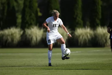 Laura Heyboer is now 10th all-time in the Big Ten in scoring