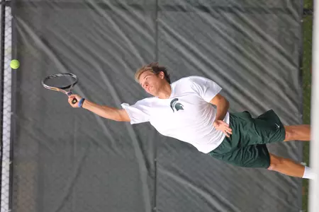 Junior Drew Lied will compete in the doubles semifinal round tomorrow with partner Aaron Pfister.