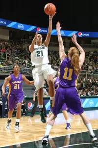 Junior Klarissa Bell scored at least 19 points for the third time this season.