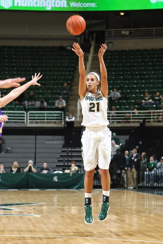Junior Klarissa Bell led the Spartans in scoring for the fourth time this season, posting a career high 21 points.