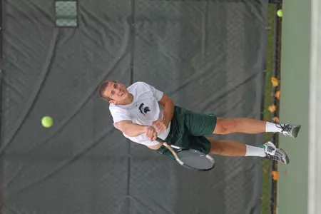 Senior Christian Roehmer defeated Michael Swank of Iowa 3-6, 7-6, 10-2.