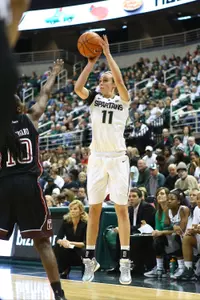 Junior Annalise Pickrel went 3-for-7 from behind the arc en route to her game-high 16 points this afternoon against Temple.