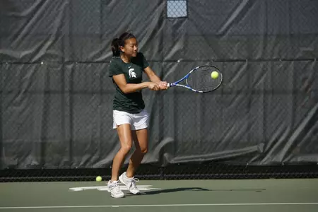 Sophomore Jennifer Yen