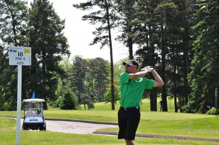 Junior Dan Ellis ends his junior season with the ninth lowest season scoring average (73.06) in MSU history. (photo courtesy of Todd Vatter, Kent State Athletics)