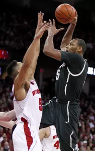 Adreian Payne shots against Wisconsin.