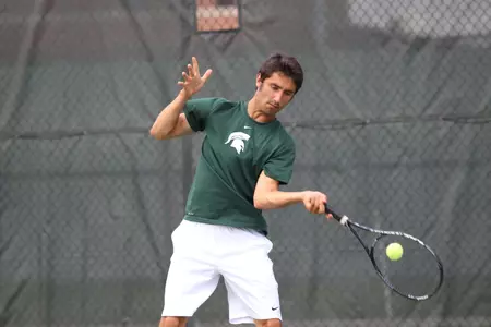 Jadun went 1-0 in singles and 3-0 in doubles during day one.