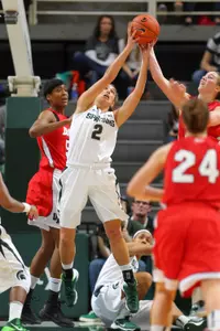 Sophomore Cara Miller played a career-high 17 minutes, including the final 9:30, on Sunday vs. No. 21 Dayton.