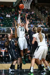 Redshirt freshman Aerial Powers had her third double-double of the season with game highs of 21 points and 11 rebounds.