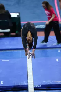 Nicola Deans leads the Spartans on floor, averaging a score of 9.820.