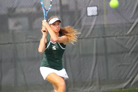 Olga Chernova edged FAU on court three, 6-1, 6-3, improving her record to 5-6.
