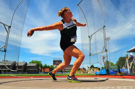 Beth Rohl places fourth overall as the top collegiate discus thrower at the USA Championships