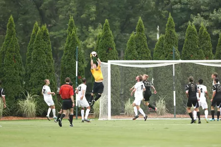 Sophomore goalkeeper Zach Bennett earned his sixth shutout of his career.