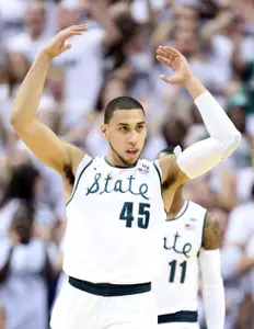 Michigan State Spartans guard Denzel Valentine reacts to a play. (Mike Carter-USA TODAY Sports)
