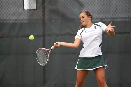 Parenteau holds a 1-0 singles and a 2-1 doubles record this season.
