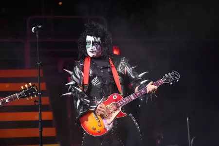 MSU basketball coaches Tom Izzo and Suzy Merchant thrilled the crowd at MSU Midnight Madness on Friday.