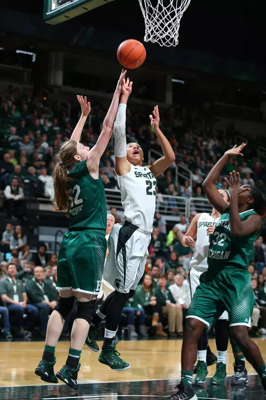 Aerial Powers opened the season with 20 points, 15 rebounds and three steals this afternoon.