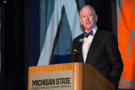 College Football Hall of Fame quaterback Archie Manning was the keynote speaker at the annual gala.