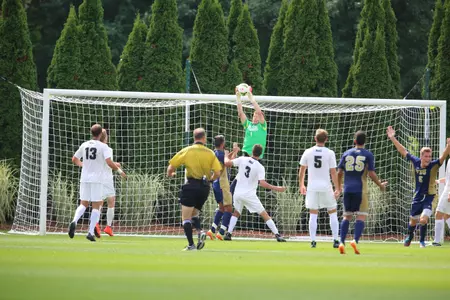 Junior goalkeeper Zach Bennett