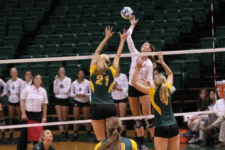 Chloe Reinig led all scorers with 20 kills