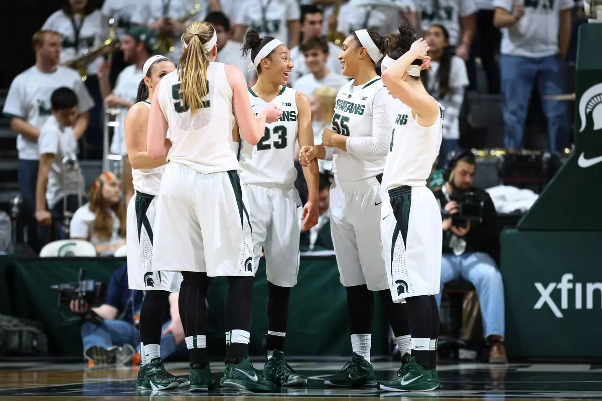 Becca Mills, Tori Jankoska and Aerial Powers all registered double-doubles in MSU's win over Illinois on Thursday.