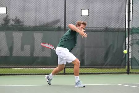 Linders won all three matches that he finished on Saturday.