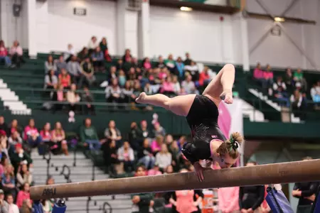 Freshman Tori Huehn earns career-high 9.800 on beam