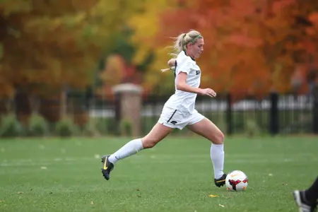 Senior Kirsten Evans registered her second goal of the season in the 2-1 win.