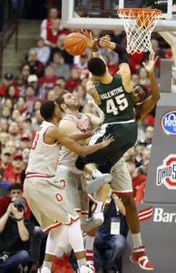 Denzel Valentine goes up for the shot. Credit: Joe Maiorana-USA TODAY Sports