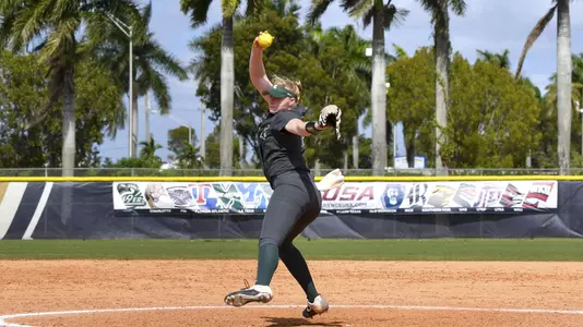 MIAMI, FL - FEBRUARY 9: Michigan State University vs Syracuse University softball during the Felsberg Invitational on February 9, 2020 in Miami, Florida. (Photo by Eric Espada/Michigan State University)