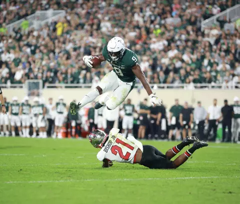 Kenneth Walker vs Western Kentucky