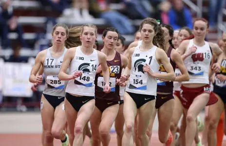 Jenna Magness and Lynsie Gram at the 2022 B1G Indoor Championships