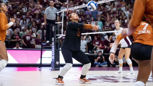 Nalani Iosia, volleyball, 2022