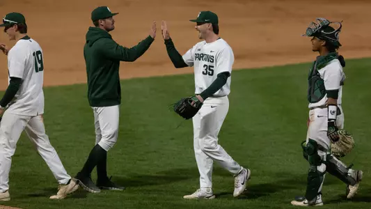 Bischoff, Krokos High fives, celebration after Oakland game 2022