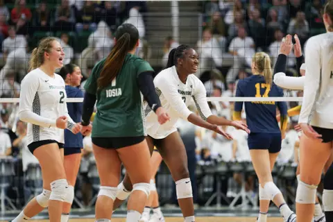 Amani McArthurt, volleyball, 2023, home Michigan