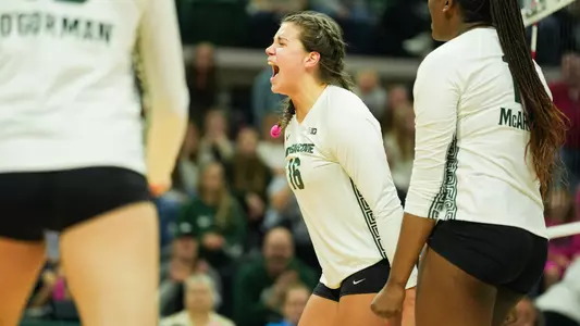 Grace Kelly, volleyball, 2023, Northwestern home