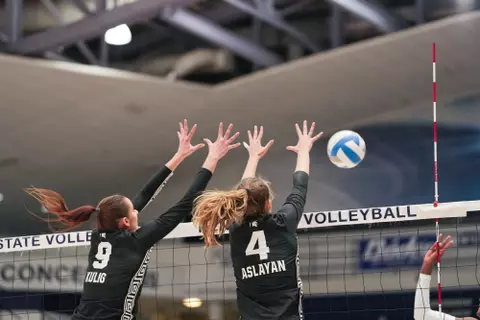 Zuzanna Kulig and Selin Aslayan, volleyball, 2023, at Penn State