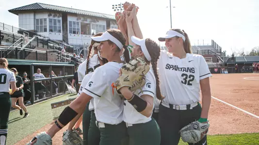 Softball huddle, 2023