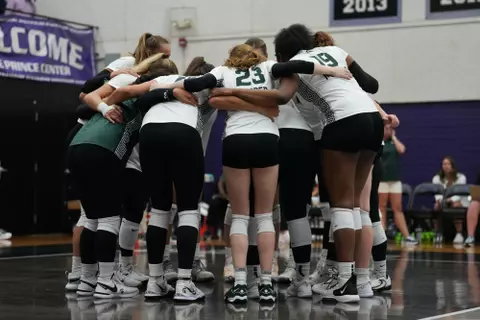 Team Huddle, volleyball, 2023, Tulsa