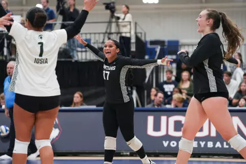 Jayhlin Swain, volleyball, 2023, UConn