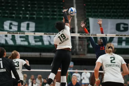 Amani McArthur, volleyball, 2023, Syracuse