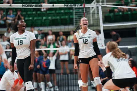 McArthur and Doezema, volleyball, 2023, Syracuse