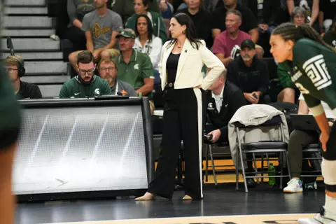 Leah Johnson, volleyball, action, 2024