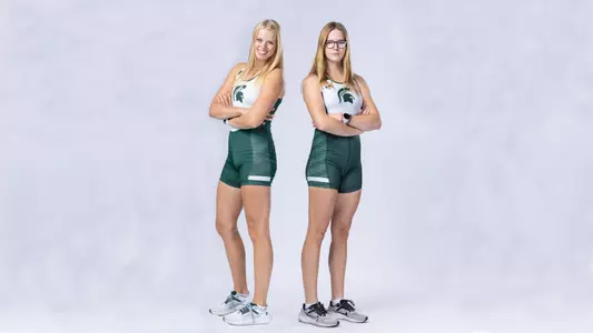 Ugne Rudaityte Anna Drnkova Posed