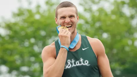 Ryan Talbot Biting Gold