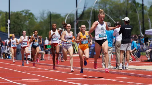 Lauren Freeland 1500m Championship Finish
