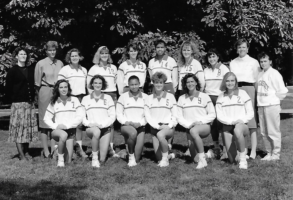 1991 Volleyball Team Photo