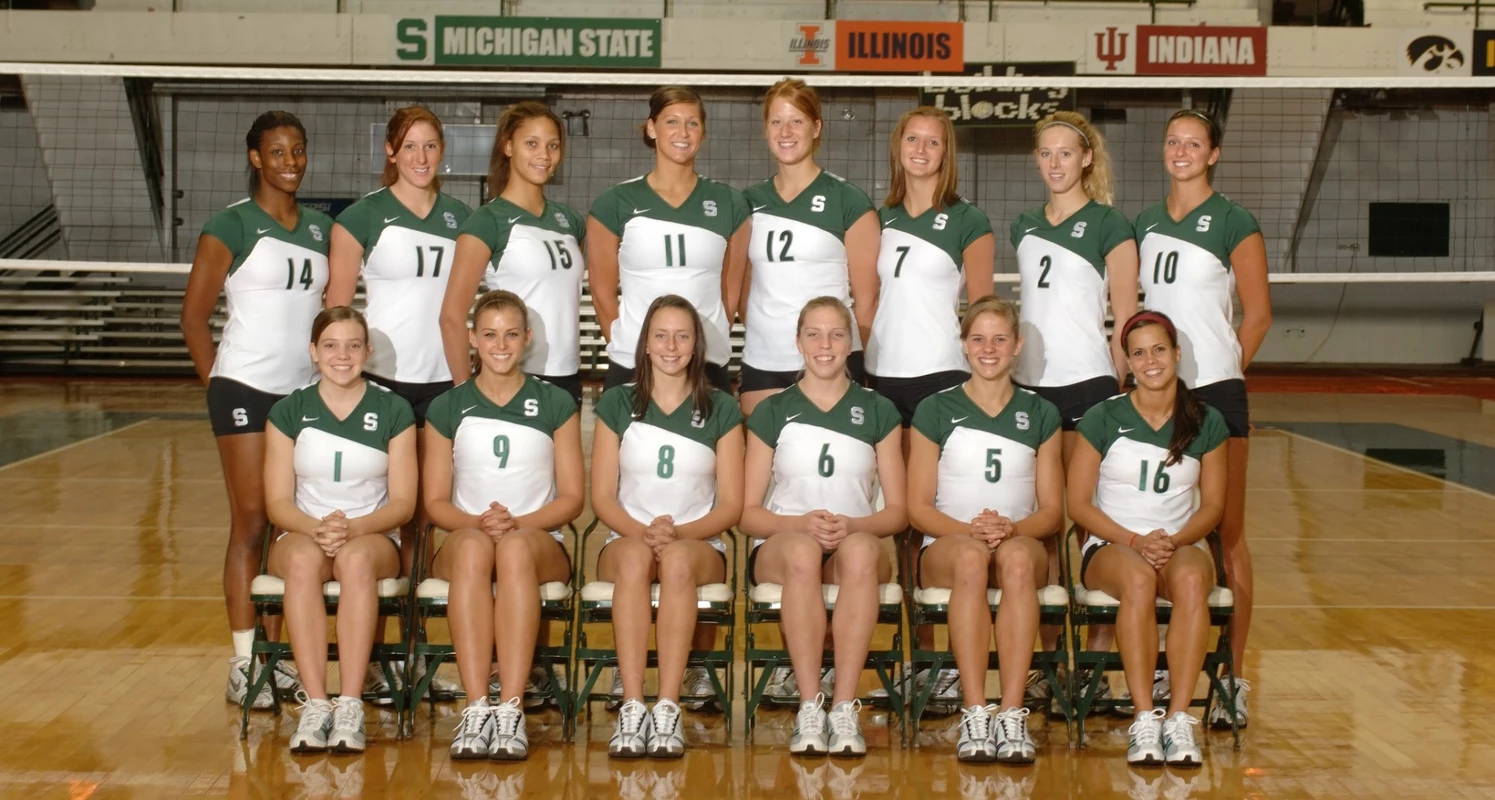 2007 Volleyball Team Photo