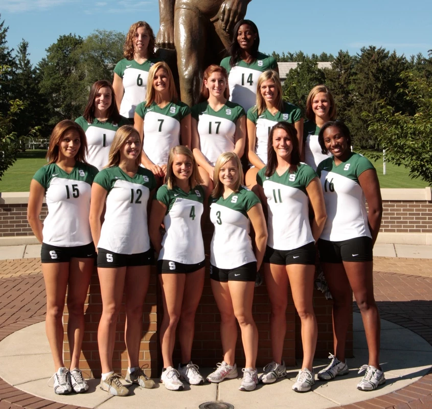 2008 Volleyball Team Photo