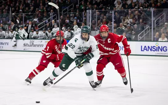 Porter Martone, action, hockey, 2025-26